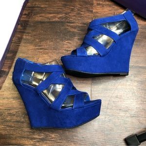 Madden Girl Blue strappy wedges size 8.5